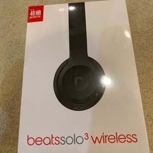 Beats solo 3 headphones! New still sealed
